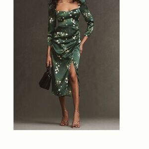 ✨NWT✨ Reformation Gloriana dress *SOLD OUT*